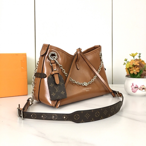 ルイヴィトンバッグ側面デザイン